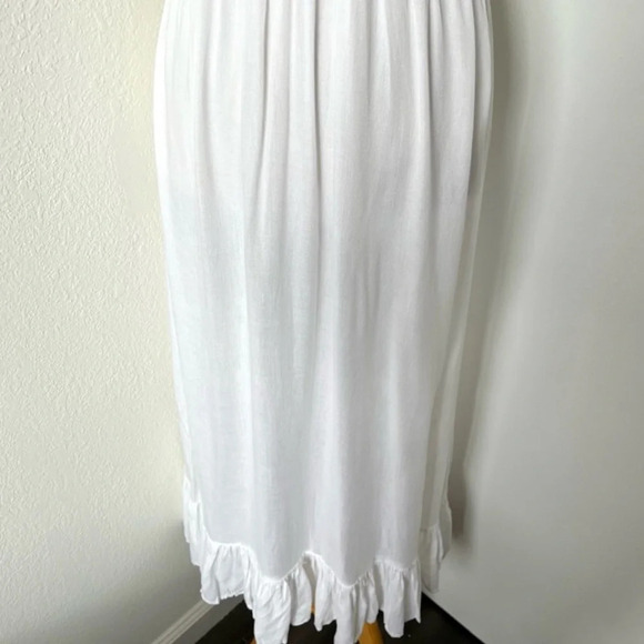 Lightweight Beach Cover-Up Dress​​​​ - Picture 2 of 4